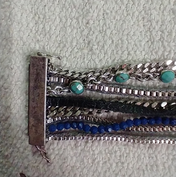 Silvertone blue black wide multi layer chain bracelet - Picture 4 of 9